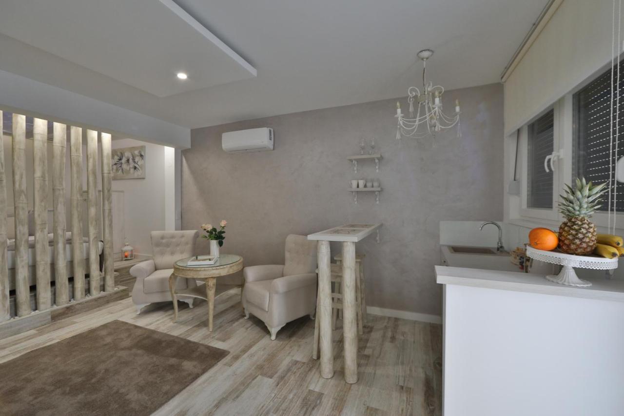 Ferienwohnung Joli Belgrad Exterior foto